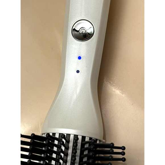 T3 Model 76600 Volumizer Heated Hair Styling Straightening Brush Without Box - Picture 7 of 8